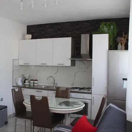 Apartamento Grmaca